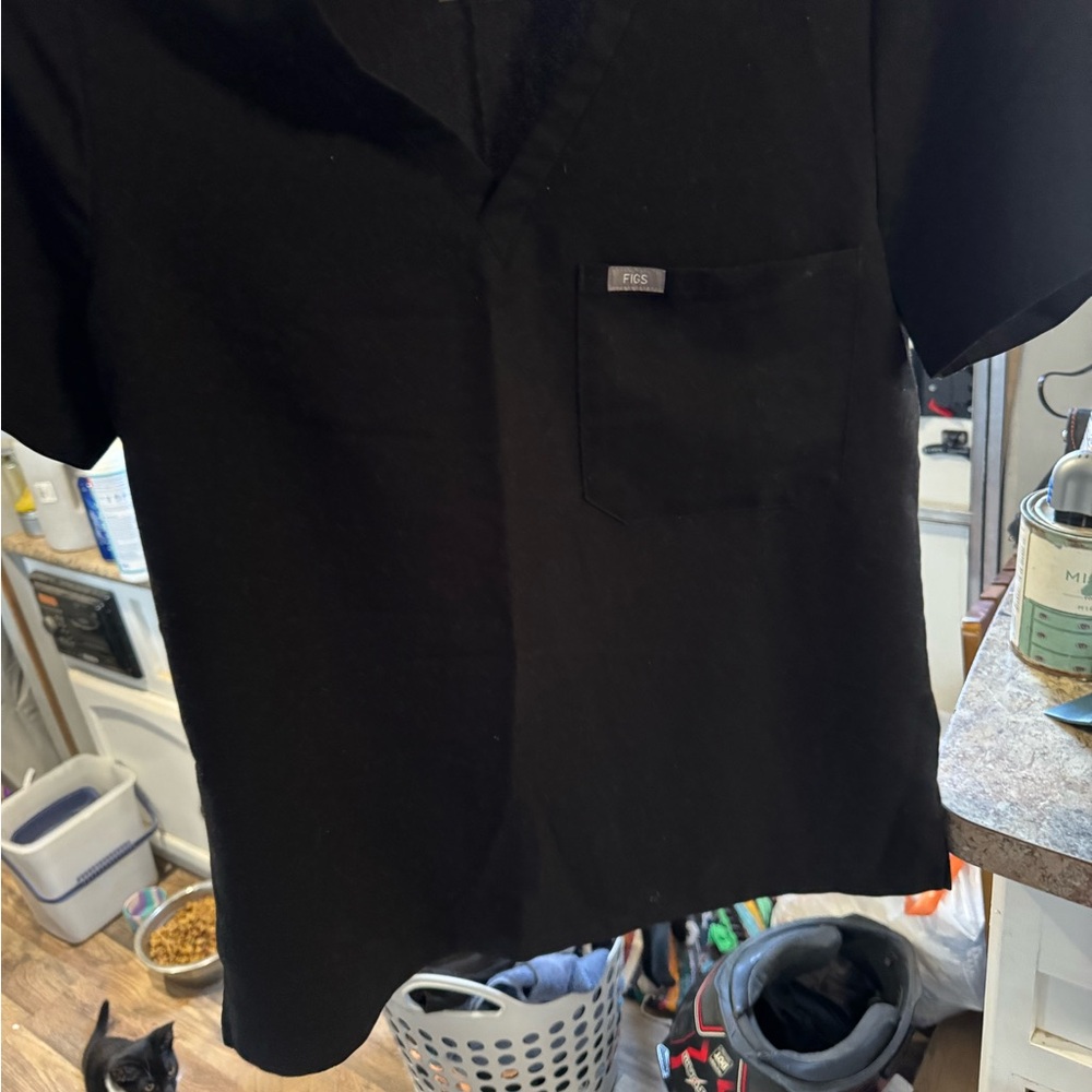 Figs Black Short Sleeve Women's Scrub Set- top and bottoms (tapered fit).